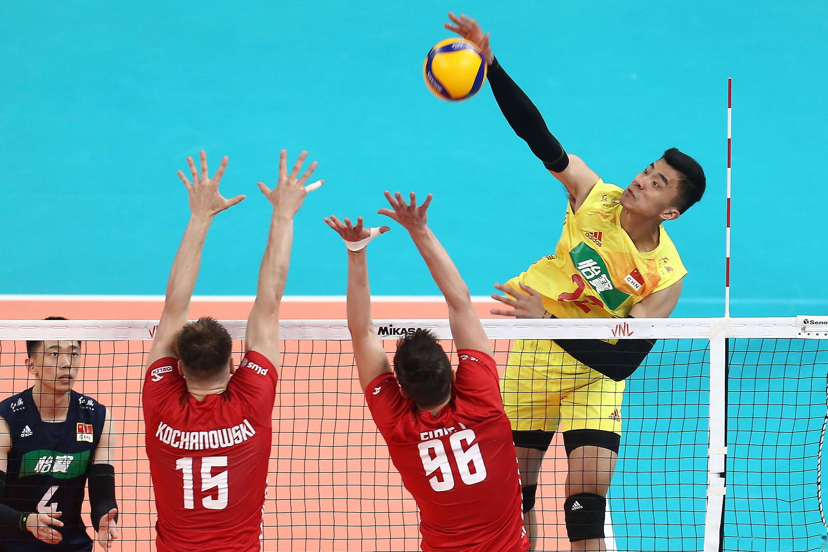 包含排球赛事精彩瞬间盘点，年度回顾震撼登场的词条