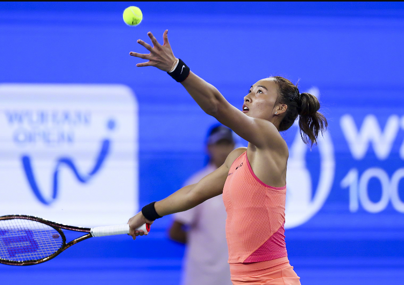 游泳战术调整奏效，成功扭转局势