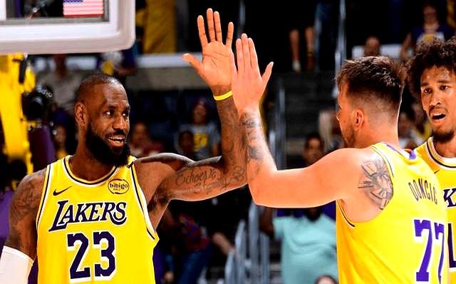 神仙对局！篮球比赛过程堪比大片