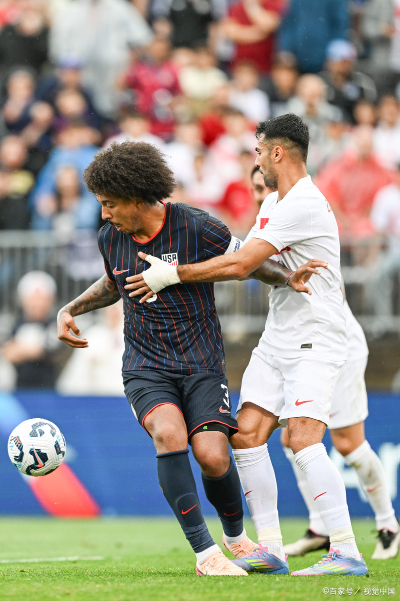 多特蒙德轻取AC米兰,若日尼奥统治全场 多特蒙德轻取AC米兰,若日尼奥统治全场