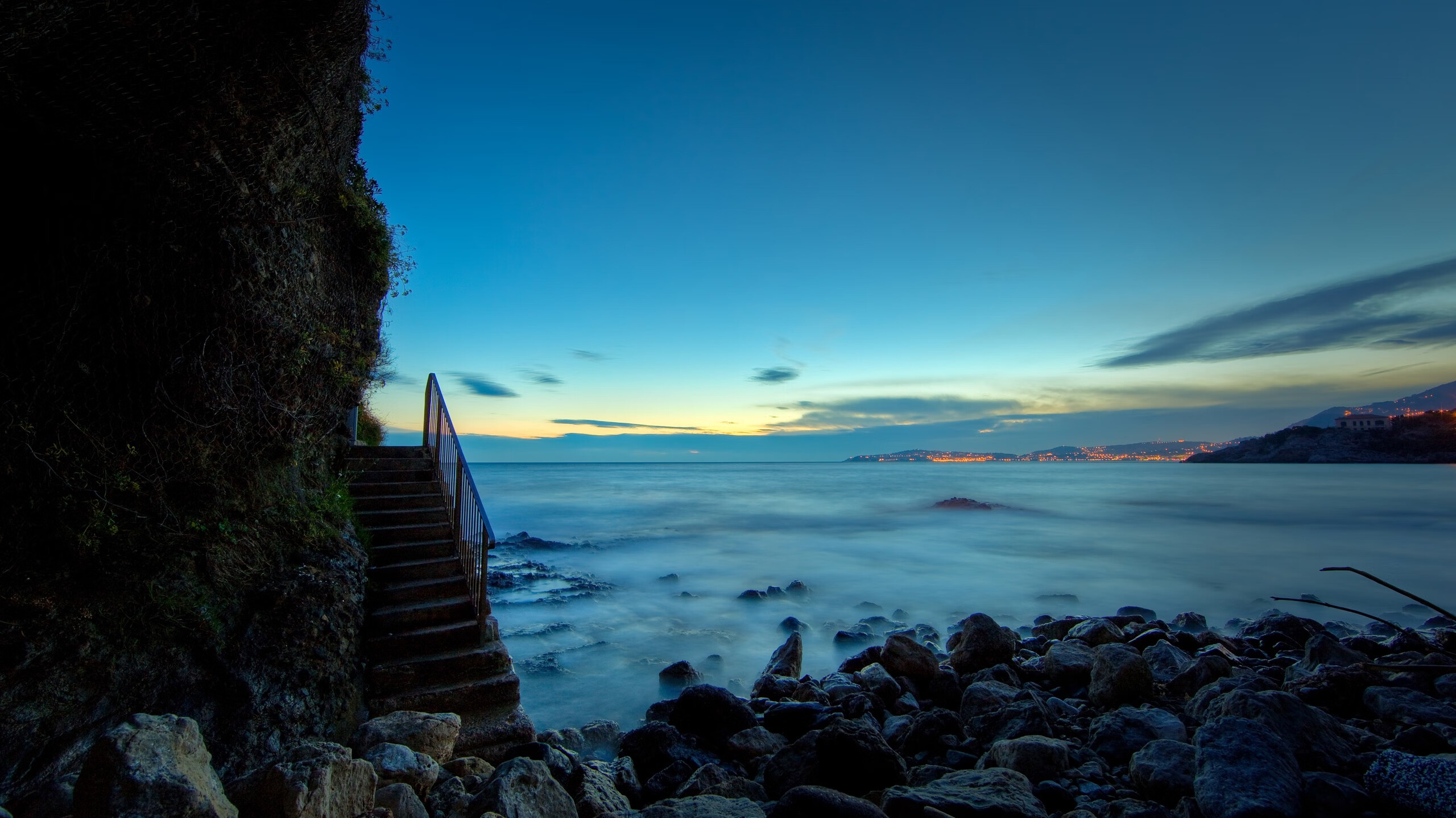 防线崩坏！一个德里赫特如何在22分钟内肢解多特蒙德